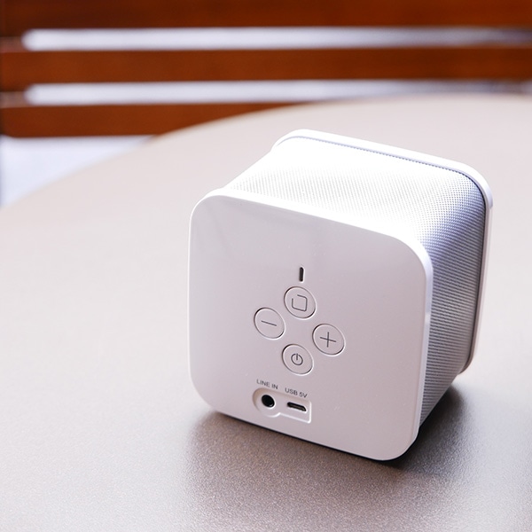 cear(シーイヤー)VRサウンド Bluetoothスピーカーpave(パヴェ)【CP-PAVE-1000-NW】