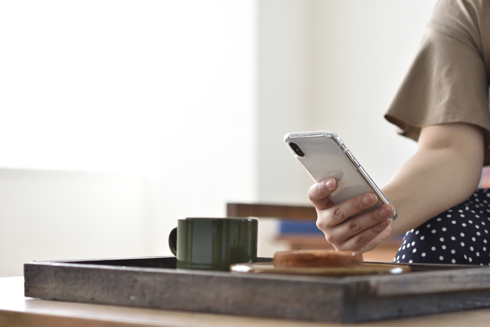 �X�}�z�ʐ^�̕ۑ��̓N���E�h�ƊO�t���̕��p���������߁I �e�T�[�r�X�̃����b�g�E�f�����b�g�I