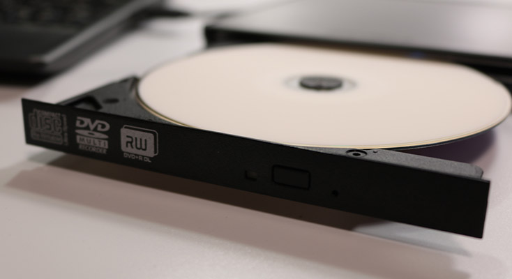 DVDドライブがディスクを読み込まない！その原因と対処法とは？